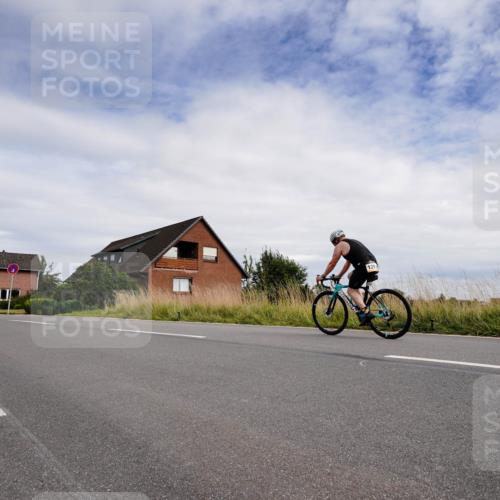 31.08.2025 - Elbe Triathlon Hamburg Michael Burmester http://msf.ph/oto/8660482 31.08.2025 15:19:51 Radfahren  meine-sportfotos.de