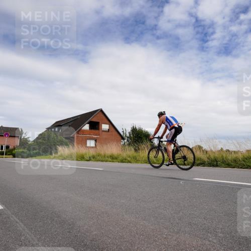 31.08.2025 - Elbe Triathlon Hamburg Michael Burmester http://msf.ph/oto/8660484 31.08.2025 15:20:22 Radfahren  meine-sportfotos.de