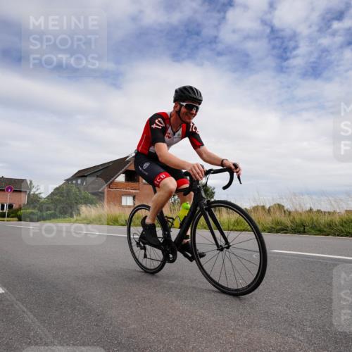 31.08.2025 - Elbe Triathlon Hamburg Michael Burmester http://msf.ph/oto/8660487 31.08.2025 15:20:29 Radfahren  meine-sportfotos.de