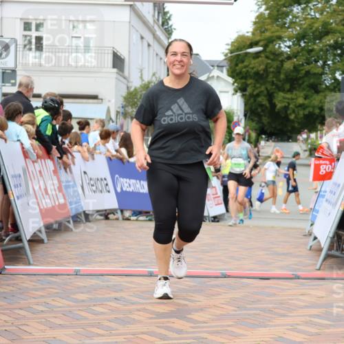 31.08.2025 - 21. Blankeneser Heldenlauf Strokosch-Dieckow http://msf.ph/oto/8660491 31.08.2025 11:30:26 Ziel 3076, 3568, 3103 meine-sportfotos.de