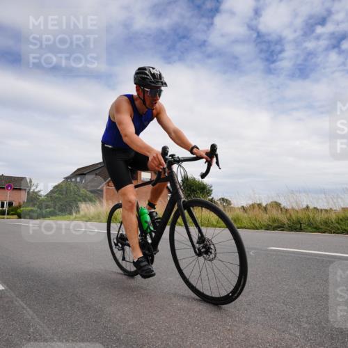 31.08.2025 - Elbe Triathlon Hamburg Michael Burmester http://msf.ph/oto/8660492 31.08.2025 15:20:51 Radfahren  meine-sportfotos.de