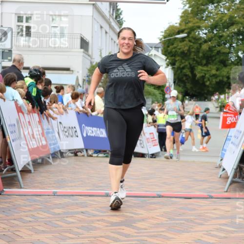 31.08.2025 - 21. Blankeneser Heldenlauf Strokosch-Dieckow http://msf.ph/oto/8660501 31.08.2025 11:30:26 Ziel 3076, 3568, 3103 meine-sportfotos.de