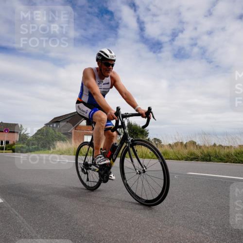31.08.2025 - Elbe Triathlon Hamburg Michael Burmester http://msf.ph/oto/8660520 31.08.2025 15:22:55 Radfahren  meine-sportfotos.de