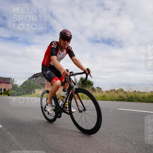 31.08.2025 - Elbe Triathlon Hamburg Michael Burmester http://msf.ph/oto/8660569 31.08.2025 15:25:50 Radfahren  meine-sportfotos.de