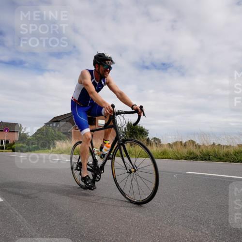 31.08.2025 - Elbe Triathlon Hamburg Michael Burmester http://msf.ph/oto/8660574 31.08.2025 15:26:33 Radfahren  meine-sportfotos.de