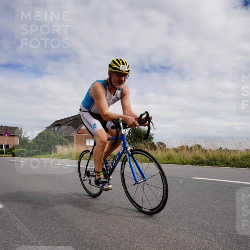 31.08.2025 - Elbe Triathlon Hamburg Michael Burmester http://msf.ph/oto/8660578 31.08.2025 15:27:01 Radfahren  meine-sportfotos.de