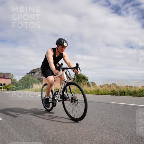 31.08.2025 - Elbe Triathlon Hamburg Michael Burmester http://msf.ph/oto/8660623 31.08.2025 15:29:07 Radfahren  meine-sportfotos.de