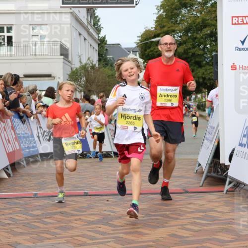 31.08.2025 - 21. Blankeneser Heldenlauf Strokosch-Dieckow http://msf.ph/oto/8660646 31.08.2025 10:25:07 Ziel 2357, 2183, 2717, 2285, 2286, 2331, 2359, 2661 meine-sportfotos.de