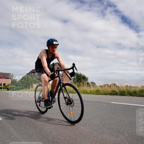 31.08.2025 - Elbe Triathlon Hamburg Michael Burmester http://msf.ph/oto/8660658 31.08.2025 15:30:44 Radfahren  meine-sportfotos.de