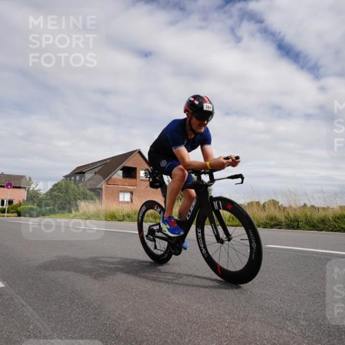 31.08.2025 - Elbe Triathlon Hamburg Michael Burmester http://msf.ph/oto/8660668 31.08.2025 15:31:14 Radfahren  meine-sportfotos.de