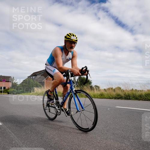 31.08.2025 - Elbe Triathlon Hamburg Michael Burmester http://msf.ph/oto/8660680 31.08.2025 15:31:43 Radfahren  meine-sportfotos.de