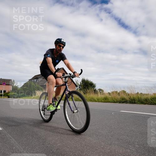 31.08.2025 - Elbe Triathlon Hamburg Michael Burmester http://msf.ph/oto/8660686 31.08.2025 15:31:52 Radfahren  meine-sportfotos.de