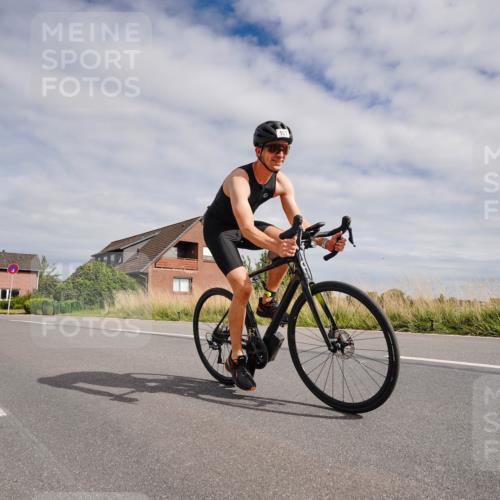 31.08.2025 - Elbe Triathlon Hamburg Michael Burmester http://msf.ph/oto/8660710 31.08.2025 15:33:42 Radfahren  meine-sportfotos.de