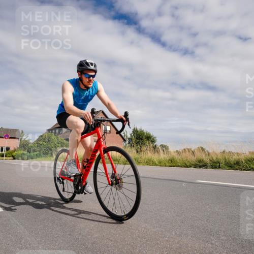 31.08.2025 - Elbe Triathlon Hamburg Michael Burmester http://msf.ph/oto/8660723 31.08.2025 15:33:55 Radfahren  meine-sportfotos.de