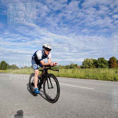31.08.2025 - Elbe Triathlon Hamburg Michael Burmester http://msf.ph/oto/8660725 31.08.2025 08:53:33 Radfahren 219, 270, 272, 340, 344 meine-sportfotos.de