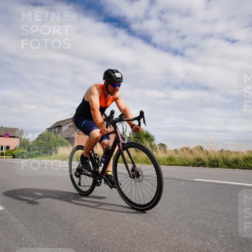 31.08.2025 - Elbe Triathlon Hamburg Michael Burmester http://msf.ph/oto/8660736 31.08.2025 15:34:24 Radfahren  meine-sportfotos.de