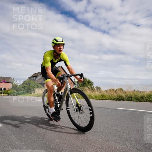 31.08.2025 - Elbe Triathlon Hamburg Michael Burmester http://msf.ph/oto/8660738 31.08.2025 15:34:35 Radfahren  meine-sportfotos.de