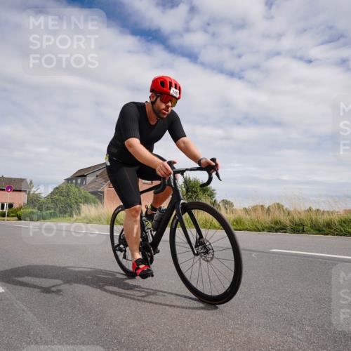 31.08.2025 - Elbe Triathlon Hamburg Michael Burmester http://msf.ph/oto/8660743 31.08.2025 15:34:56 Radfahren  meine-sportfotos.de