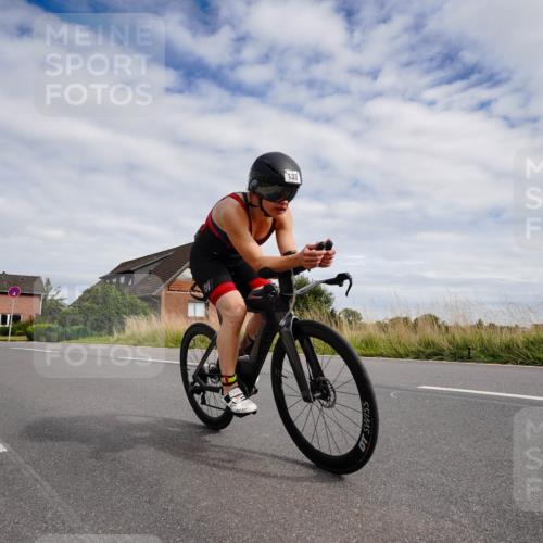 31.08.2025 - Elbe Triathlon Hamburg Michael Burmester http://msf.ph/oto/8660761 31.08.2025 15:36:06 Radfahren  meine-sportfotos.de