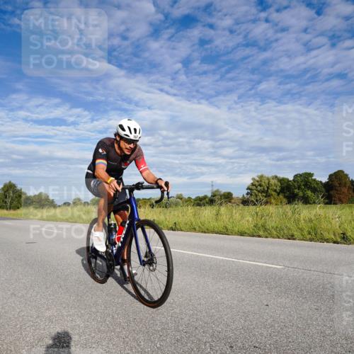 31.08.2025 - Elbe Triathlon Hamburg Michael Burmester http://msf.ph/oto/8660765 31.08.2025 08:55:00 Radfahren 167, 182, 264, 275 meine-sportfotos.de