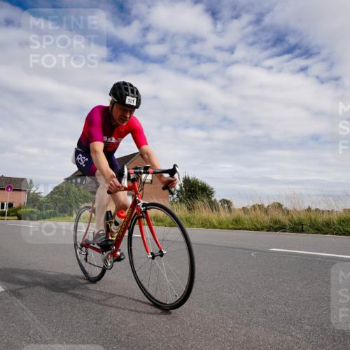 31.08.2025 - Elbe Triathlon Hamburg Michael Burmester http://msf.ph/oto/8660773 31.08.2025 15:36:26 Radfahren  meine-sportfotos.de