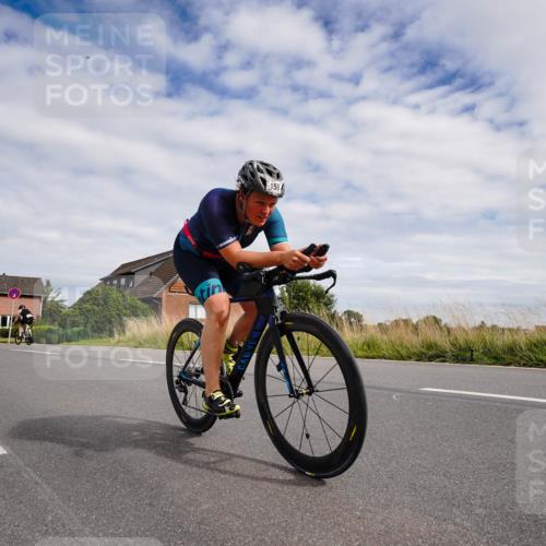 31.08.2025 - Elbe Triathlon Hamburg Michael Burmester http://msf.ph/oto/8660778 31.08.2025 15:36:33 Radfahren  meine-sportfotos.de