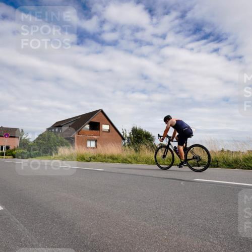 31.08.2025 - Elbe Triathlon Hamburg Michael Burmester http://msf.ph/oto/8660781 31.08.2025 15:36:34 Radfahren  meine-sportfotos.de