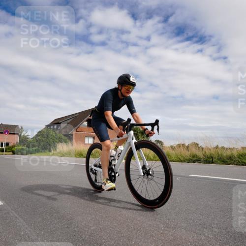31.08.2025 - Elbe Triathlon Hamburg Michael Burmester http://msf.ph/oto/8660794 31.08.2025 15:37:09 Radfahren  meine-sportfotos.de