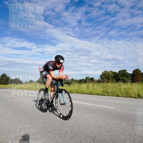 31.08.2025 - Elbe Triathlon Hamburg Michael Burmester http://msf.ph/oto/8660809 31.08.2025 08:56:12 Radfahren 171, 180 meine-sportfotos.de