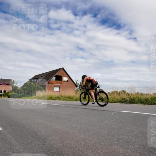 31.08.2025 - Elbe Triathlon Hamburg Michael Burmester http://msf.ph/oto/8660810 31.08.2025 15:37:54 Radfahren  meine-sportfotos.de