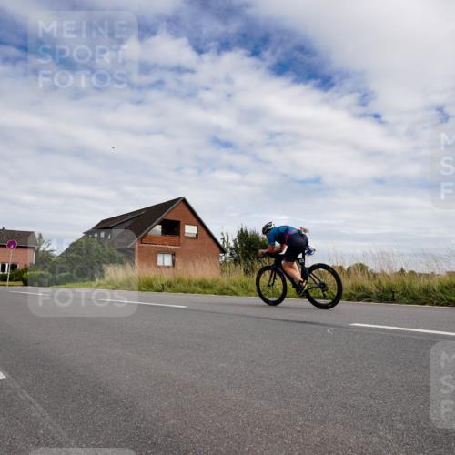 31.08.2025 - Elbe Triathlon Hamburg Michael Burmester http://msf.ph/oto/8660816 31.08.2025 15:38:30 Radfahren  meine-sportfotos.de