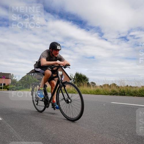 31.08.2025 - Elbe Triathlon Hamburg Michael Burmester http://msf.ph/oto/8660846 31.08.2025 15:40:04 Radfahren  meine-sportfotos.de