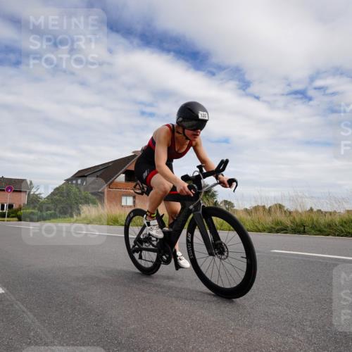 31.08.2025 - Elbe Triathlon Hamburg Michael Burmester http://msf.ph/oto/8660849 31.08.2025 15:40:12 Radfahren  meine-sportfotos.de
