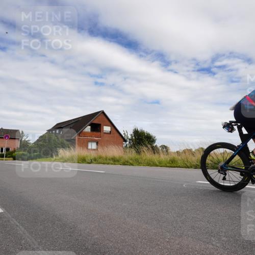 31.08.2025 - Elbe Triathlon Hamburg Michael Burmester http://msf.ph/oto/8660862 31.08.2025 15:40:58 Radfahren  meine-sportfotos.de