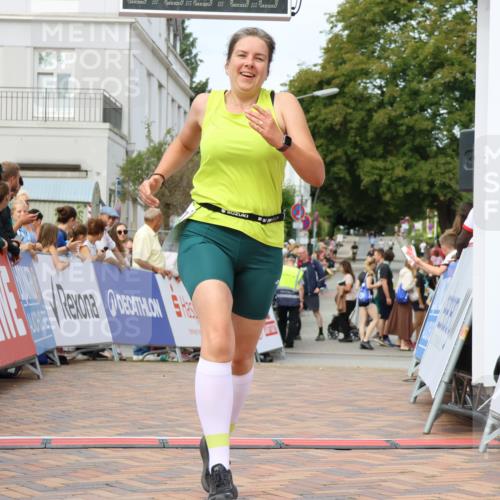 31.08.2025 - 21. Blankeneser Heldenlauf Strokosch-Dieckow http://msf.ph/oto/8660874 31.08.2025 11:29:08 Ziel 3215 meine-sportfotos.de