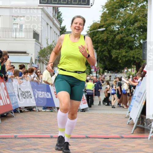 31.08.2025 - 21. Blankeneser Heldenlauf Strokosch-Dieckow http://msf.ph/oto/8660877 31.08.2025 11:29:08 Ziel 3215 meine-sportfotos.de