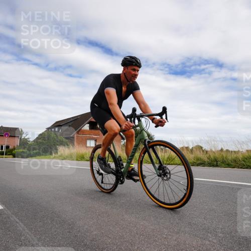 31.08.2025 - Elbe Triathlon Hamburg Michael Burmester http://msf.ph/oto/8660882 31.08.2025 15:42:39 Radfahren  meine-sportfotos.de