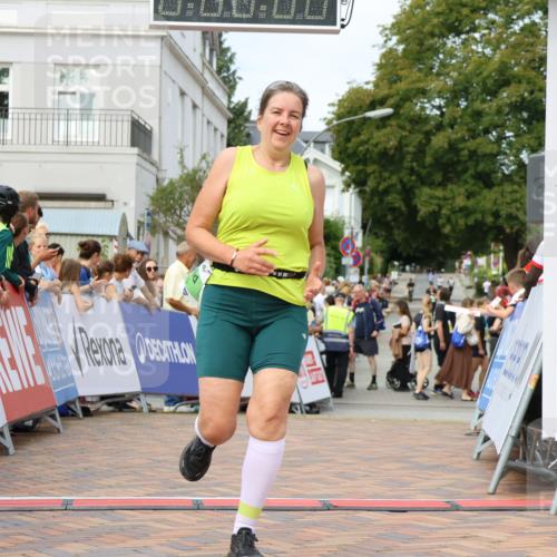 31.08.2025 - 21. Blankeneser Heldenlauf Strokosch-Dieckow http://msf.ph/oto/8660884 31.08.2025 11:29:07 Ziel 3215 meine-sportfotos.de