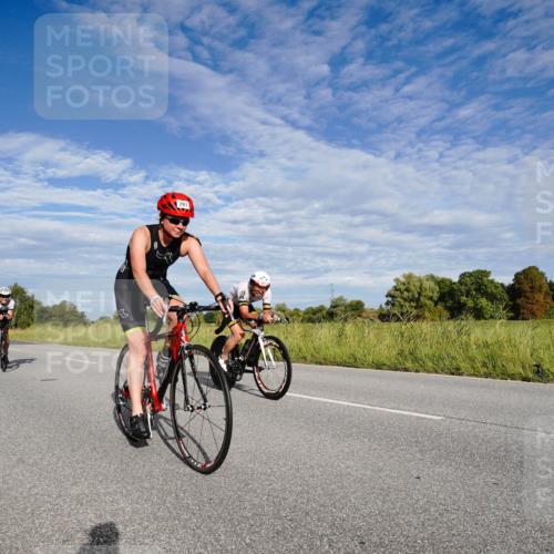 31.08.2025 - Elbe Triathlon Hamburg Michael Burmester http://msf.ph/oto/8660889 31.08.2025 08:58:14 Radfahren 212, 259, 291, 305, 347, 351, 366 meine-sportfotos.de