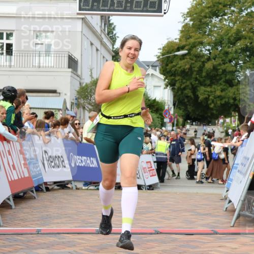 31.08.2025 - 21. Blankeneser Heldenlauf Strokosch-Dieckow http://msf.ph/oto/8660892 31.08.2025 11:29:07 Ziel 3215 meine-sportfotos.de