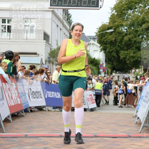 31.08.2025 - 21. Blankeneser Heldenlauf Strokosch-Dieckow http://msf.ph/oto/8660895 31.08.2025 11:29:07 Ziel 3215 meine-sportfotos.de