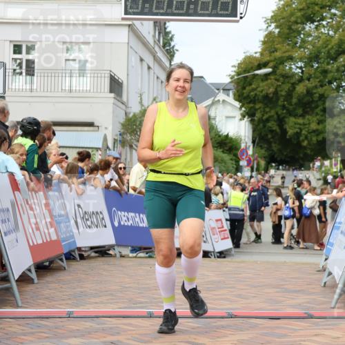 31.08.2025 - 21. Blankeneser Heldenlauf Strokosch-Dieckow http://msf.ph/oto/8660899 31.08.2025 11:29:07 Ziel 3215 meine-sportfotos.de