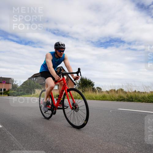 31.08.2025 - Elbe Triathlon Hamburg Michael Burmester http://msf.ph/oto/8660901 31.08.2025 15:44:02 Radfahren  meine-sportfotos.de