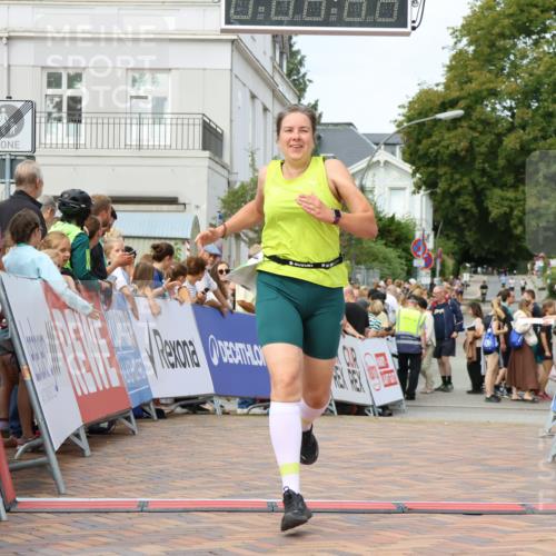 31.08.2025 - 21. Blankeneser Heldenlauf Strokosch-Dieckow http://msf.ph/oto/8660910 31.08.2025 11:29:07 Ziel 3215 meine-sportfotos.de