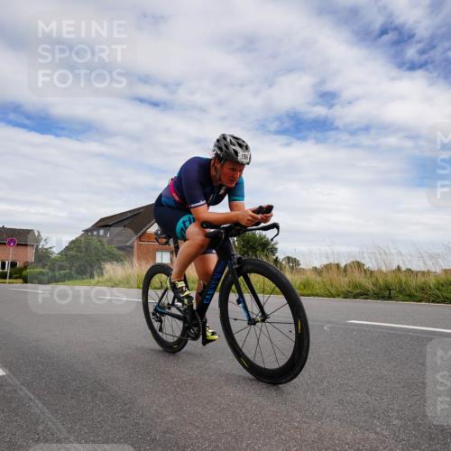 31.08.2025 - Elbe Triathlon Hamburg Michael Burmester http://msf.ph/oto/8660921 31.08.2025 15:45:19 Radfahren  meine-sportfotos.de
