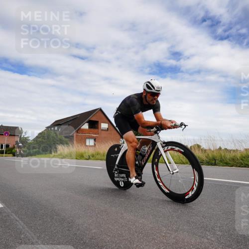 31.08.2025 - Elbe Triathlon Hamburg Michael Burmester http://msf.ph/oto/8660930 31.08.2025 15:45:38 Radfahren  meine-sportfotos.de