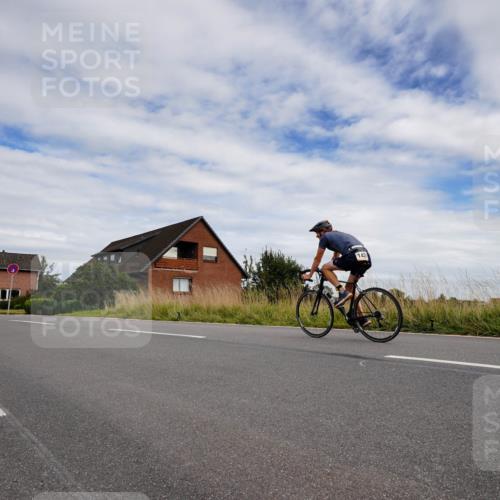31.08.2025 - Elbe Triathlon Hamburg Michael Burmester http://msf.ph/oto/8660938 31.08.2025 15:46:38 Radfahren  meine-sportfotos.de
