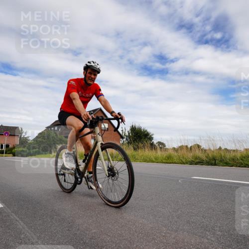 31.08.2025 - Elbe Triathlon Hamburg Michael Burmester http://msf.ph/oto/8660940 31.08.2025 15:46:40 Radfahren  meine-sportfotos.de