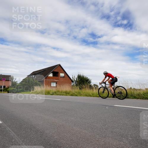 31.08.2025 - Elbe Triathlon Hamburg Michael Burmester http://msf.ph/oto/8660943 31.08.2025 15:47:02 Radfahren  meine-sportfotos.de