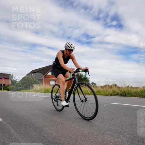 31.08.2025 - Elbe Triathlon Hamburg Michael Burmester http://msf.ph/oto/8660954 31.08.2025 15:47:41 Radfahren  meine-sportfotos.de